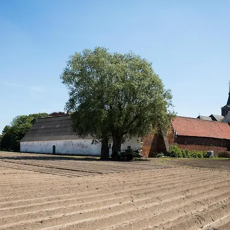 Chez Spoons Bed & Breakfast 4*
